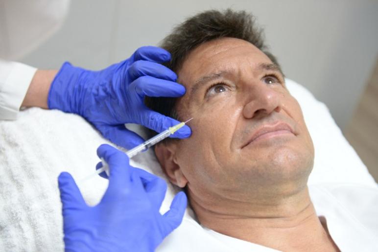 Injection visage homme 
